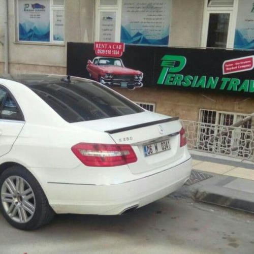 خدمات گردشگری وتوریستی