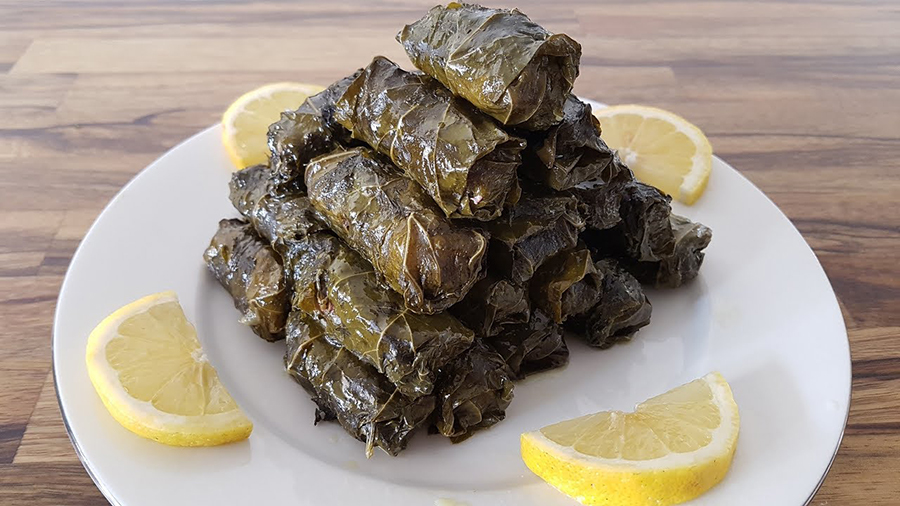 دلمه (Dolma) دلمه (Dolma)
