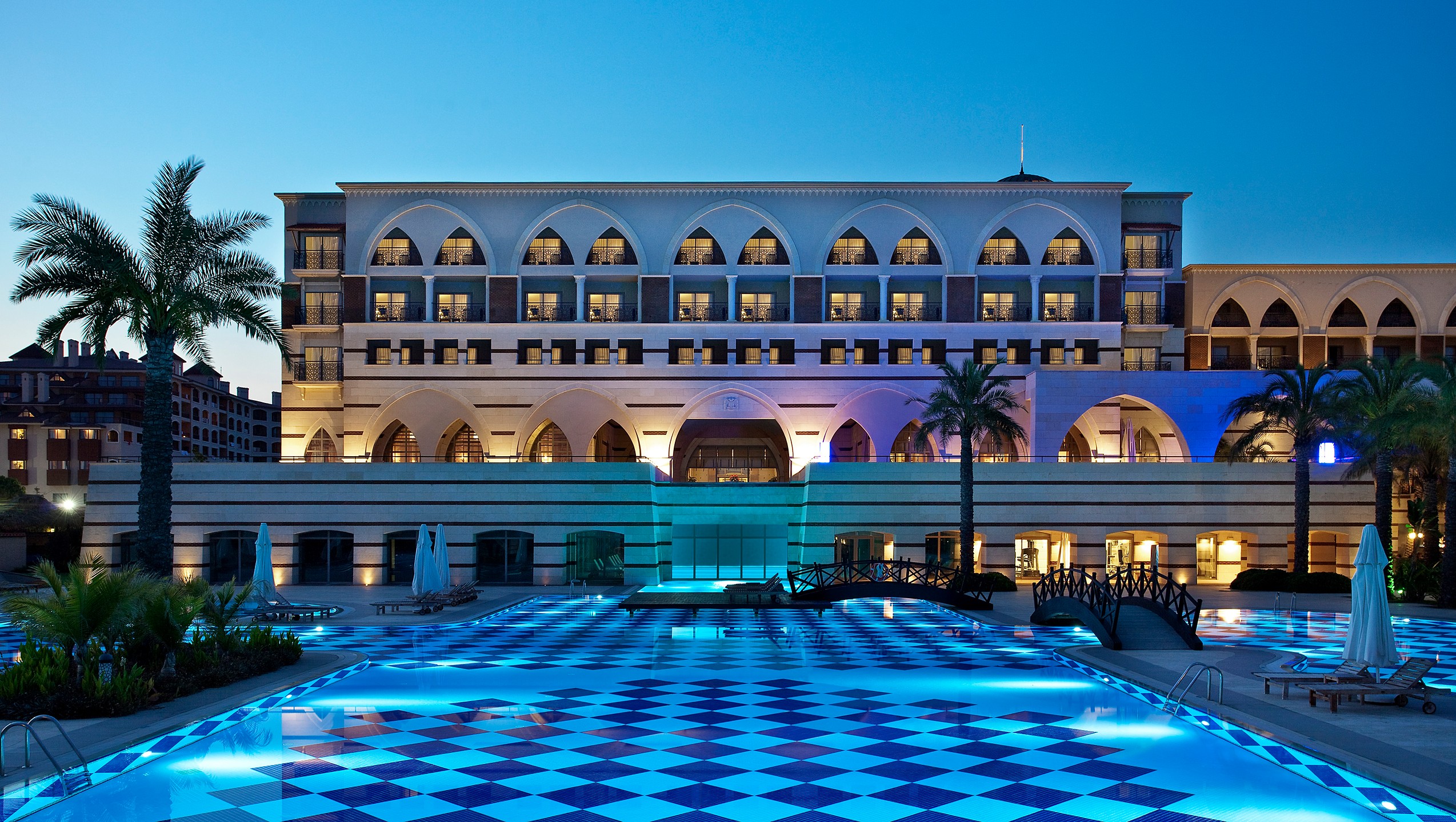 هتل کمپینسکی دام آنتالیا (KEMPINSKI THE DOME)