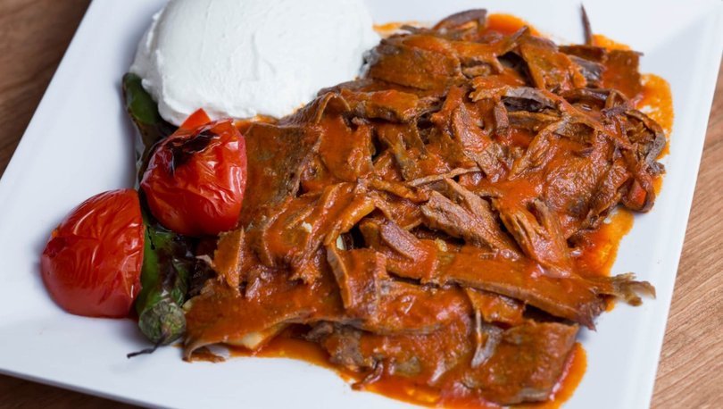 اسکندر کباب (İskender kebap) اسکندر کباب (İskender kebap)